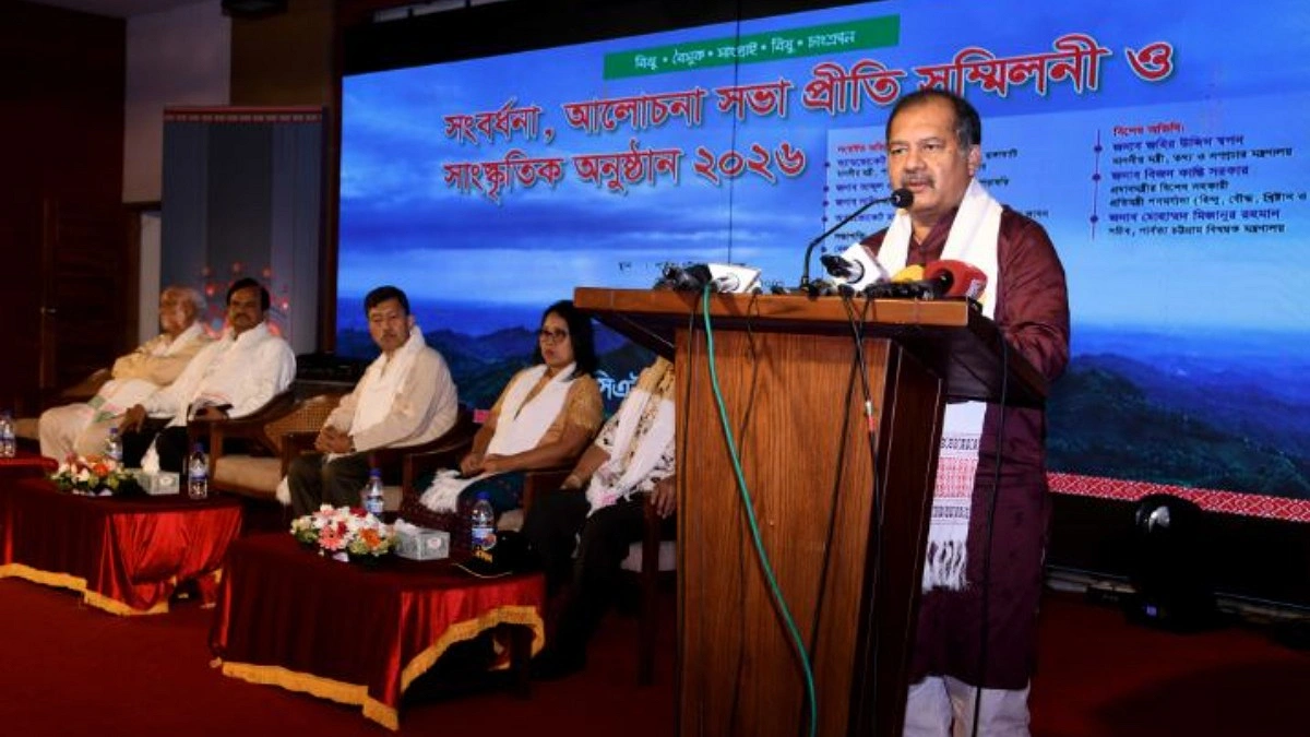 যারা জোর করে বিভাজন করতে চায়, তারা দেশবিরোধী : তথ্যমন্ত্রী