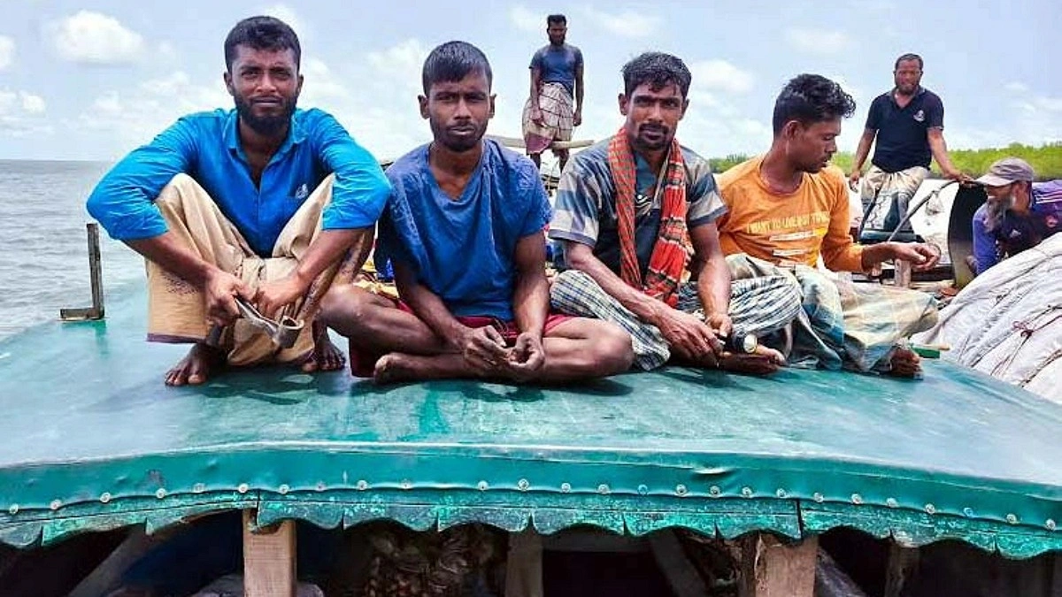 দস্যু বাহিনীর সঙ্গে বনরক্ষীদের দুই দফা বন্দুকযুদ্ধ, ৪ জিম্মি উদ্ধার