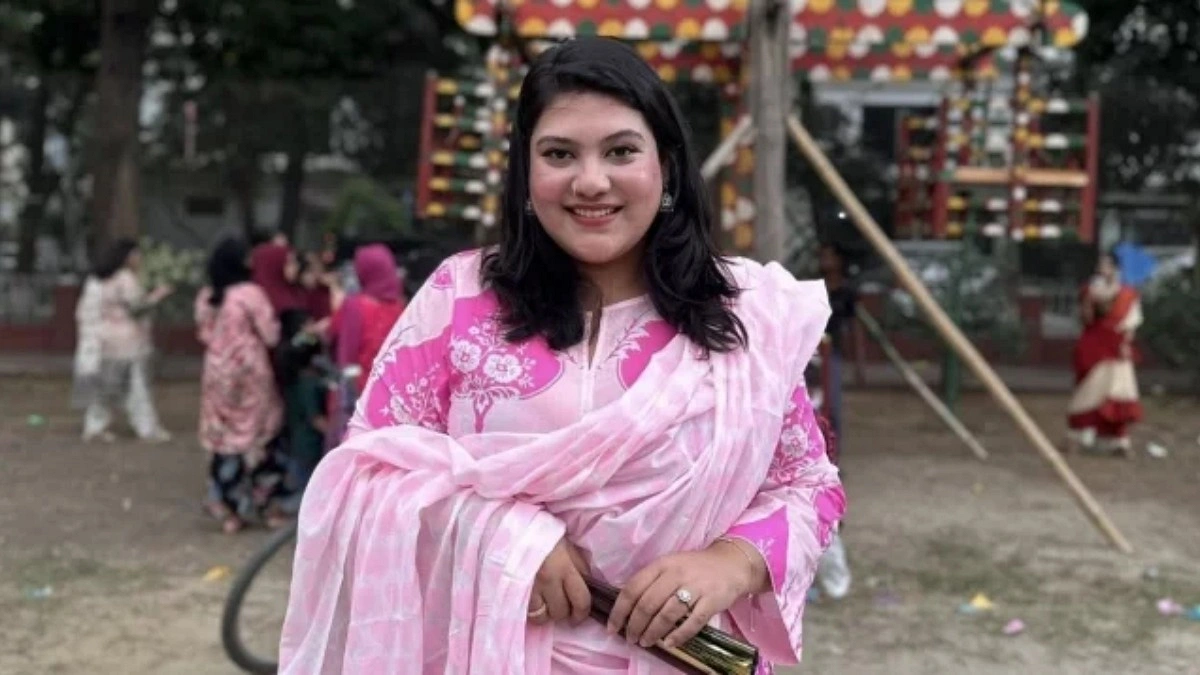 কারিনা কায়সারের মরদেহ দেশে, সোমবার দাফন মুন্সিগঞ্জে