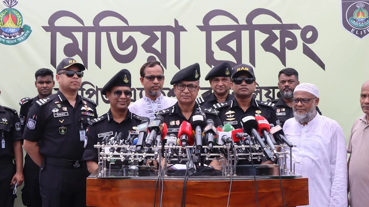 ছিনতাই প্রতিরোধে ব্যবস্থা নেওয়া হয়েছে