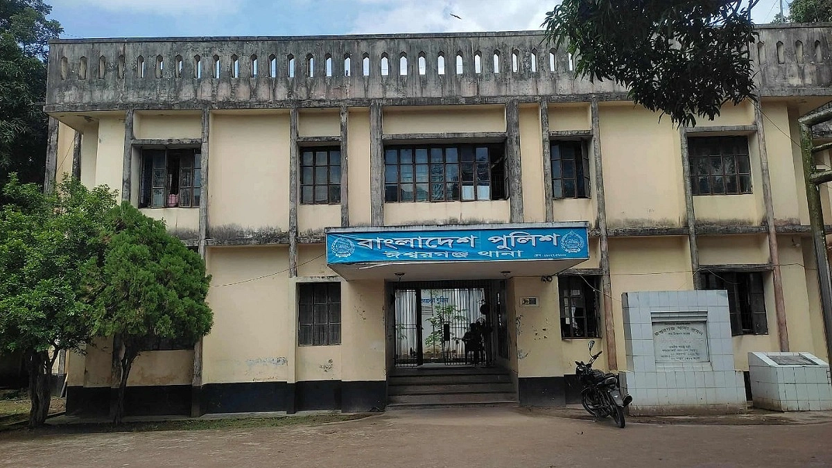 ঈশ্বরগঞ্জে মাদকের বিষাক্ত ছোবল, কিশোর-যুবকরা ঝুঁকছে অপরাধে