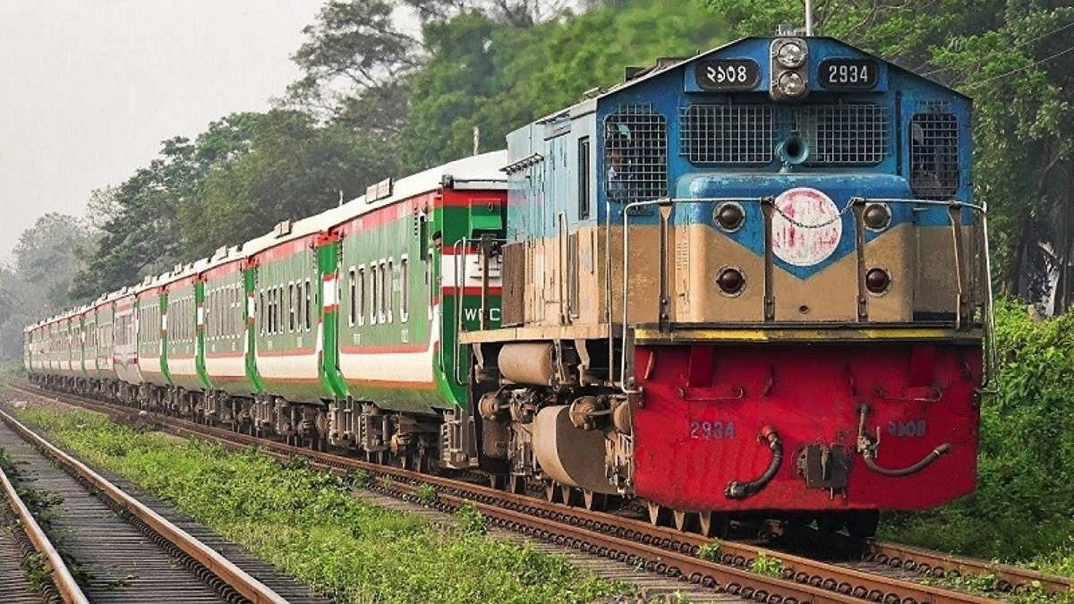 আজ দেওয়া হচ্ছে ২ জুনের ফিরতি ট্রেন টিকিট