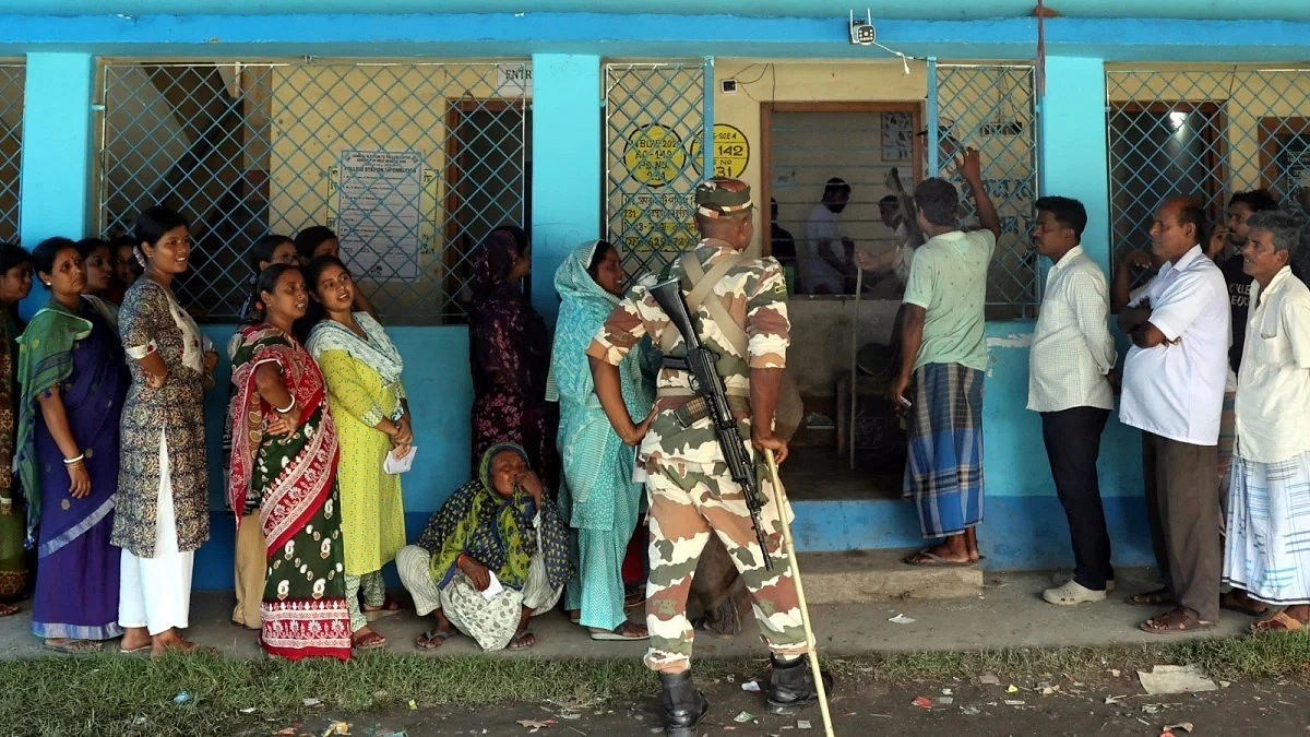 পশ্চিমবঙ্গে এই প্রথম নির্বাচনের ফল ঘোষণার পর পুনর্নির্বাচন