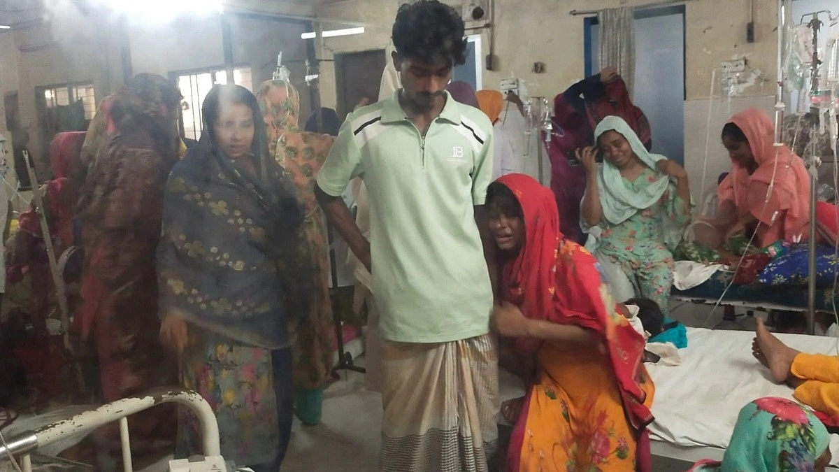 ‘একটা গেল, পেটের বাচ্চাটিকে বাঁচাতে পারব তো’