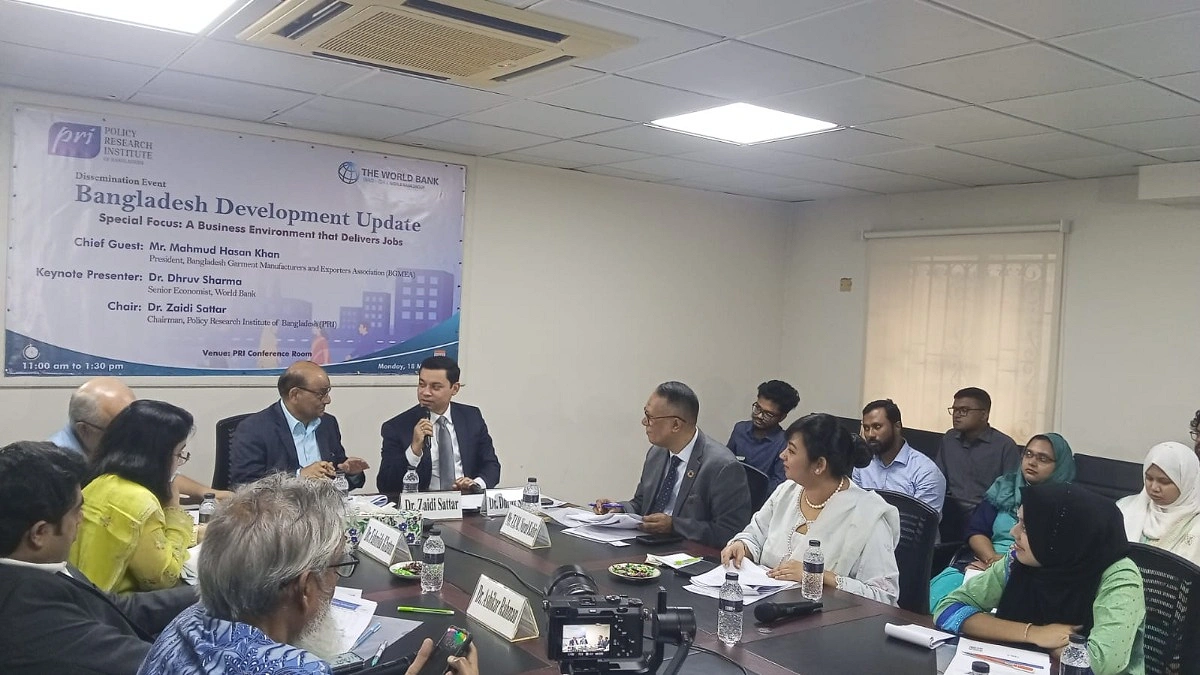 কর্মসংস্থান সৃষ্টির প্রধান বাধা বৈরী ব্যবসায়িক পরিবেশ, সংস্কারের তাগিদ বিশ্বব্যাংকের