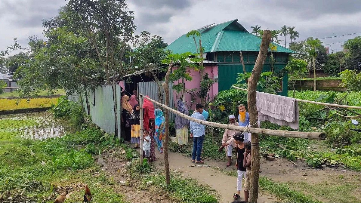সাঁতার শিখতে গিয়ে আর ফেরেনি আনাস