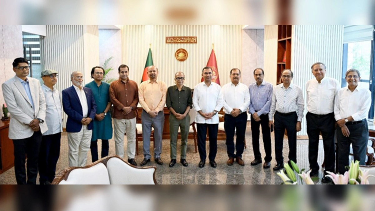 মামলায় অভিযুক্ত ২৮২ সাংবাদিকের তালিকা প্রধানমন্ত্রীকে হস্তান্তর