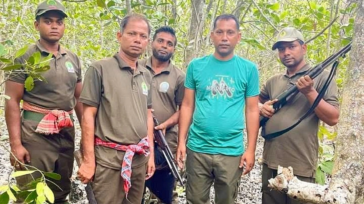 ‘ঈদ আনন্দ স্পর্শ করে না বনকর্মীদের’