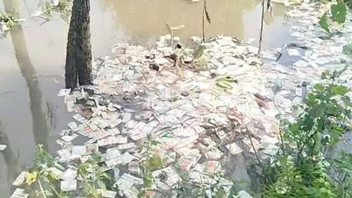 ডোবায় বিপুল সরকারি ওষুধ, তদন্ত কমিটি