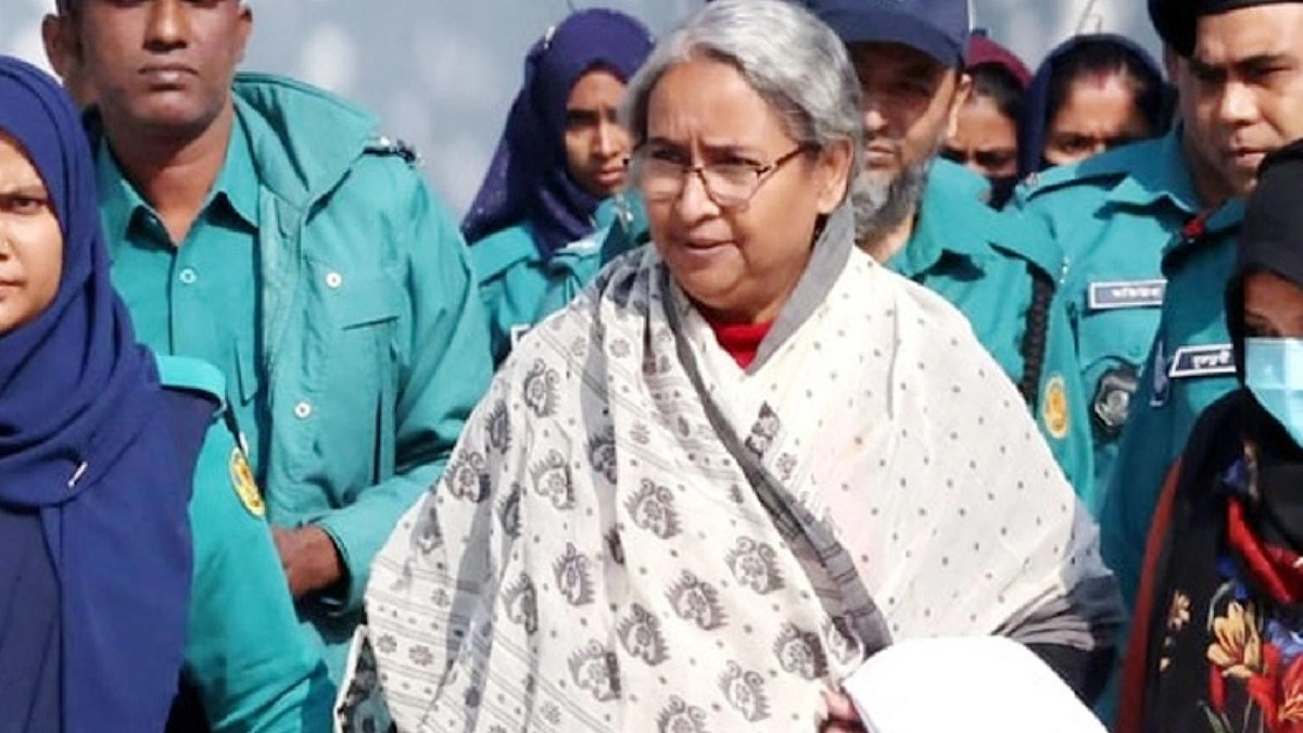 বাবা অসুস্থ, মা দীপু মনির প্যারোলে মুক্তি চেয়ে মেয়ের আবেদন