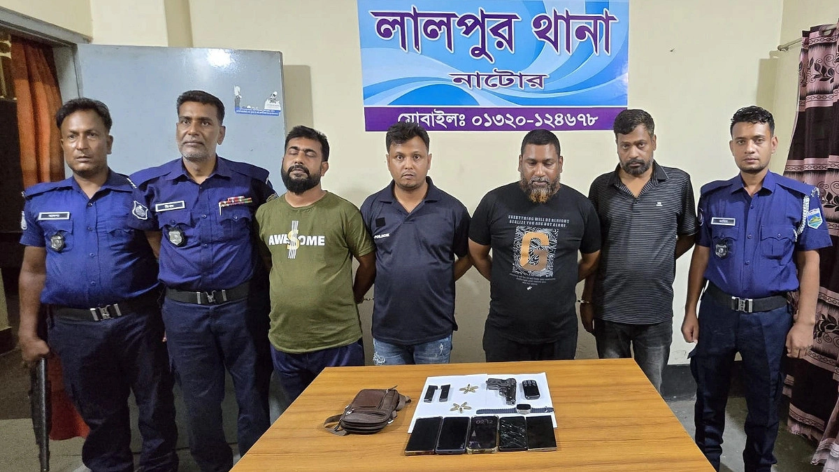 নাটোরে অস্ত্রসহ সাবেক যুবদল নেতা গ্রেপ্তার