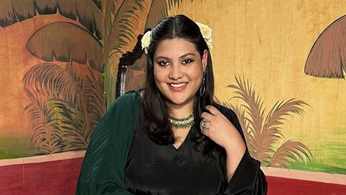 চিকিৎসাধীন অবস্থায় না ফেরার দেশে কারিনা কায়সার