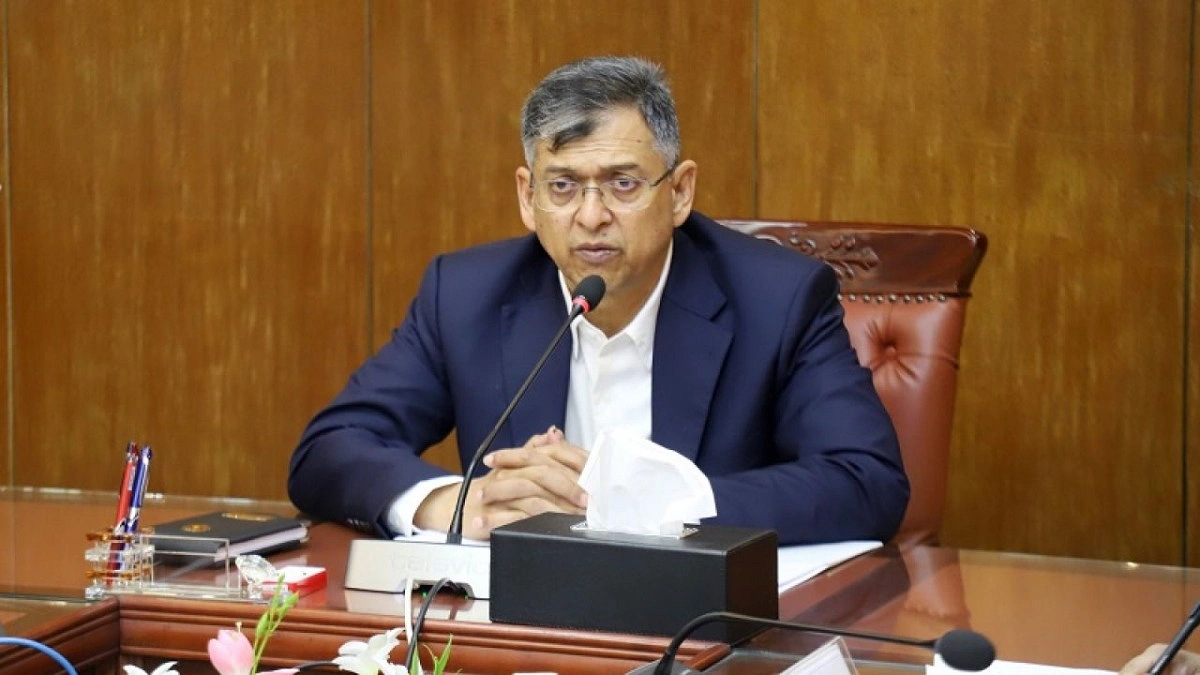 সব থানাকে দালালমুক্ত করার নির্দেশ স্বরাষ্ট্রমন্ত্রীর
