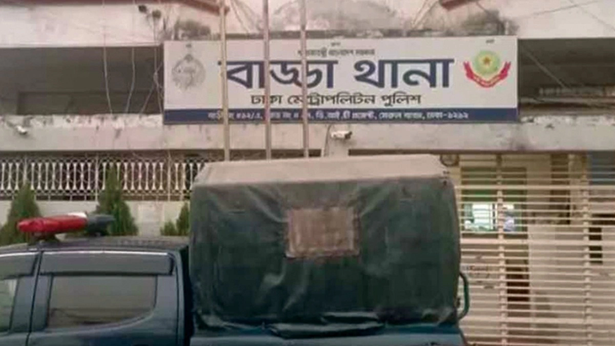 ঋণ করে কিনেছিলেন ব্যাটারিচালিত রিকশা, মৃত্যু বাসচাপায়