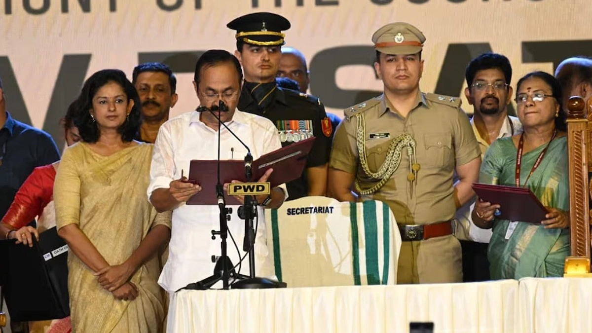 কেরালায় ফিরল কংগ্রেস, শপথ অনুষ্ঠানে বিরল দৃশ্য