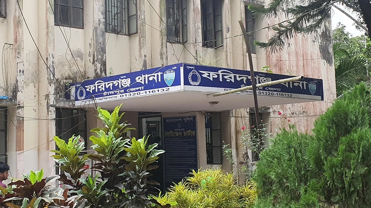 চাঁদপুরে দুই প্রবাসীর স্ত্রীর ঝুলন্ত মরদেহ উদ্ধার
