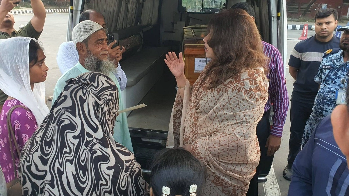 ইরাক থেকে দেশে ফিরল শ্রাবণের মরদেহ, শোক পররাষ্ট্র প্রতিমন্ত্রীর