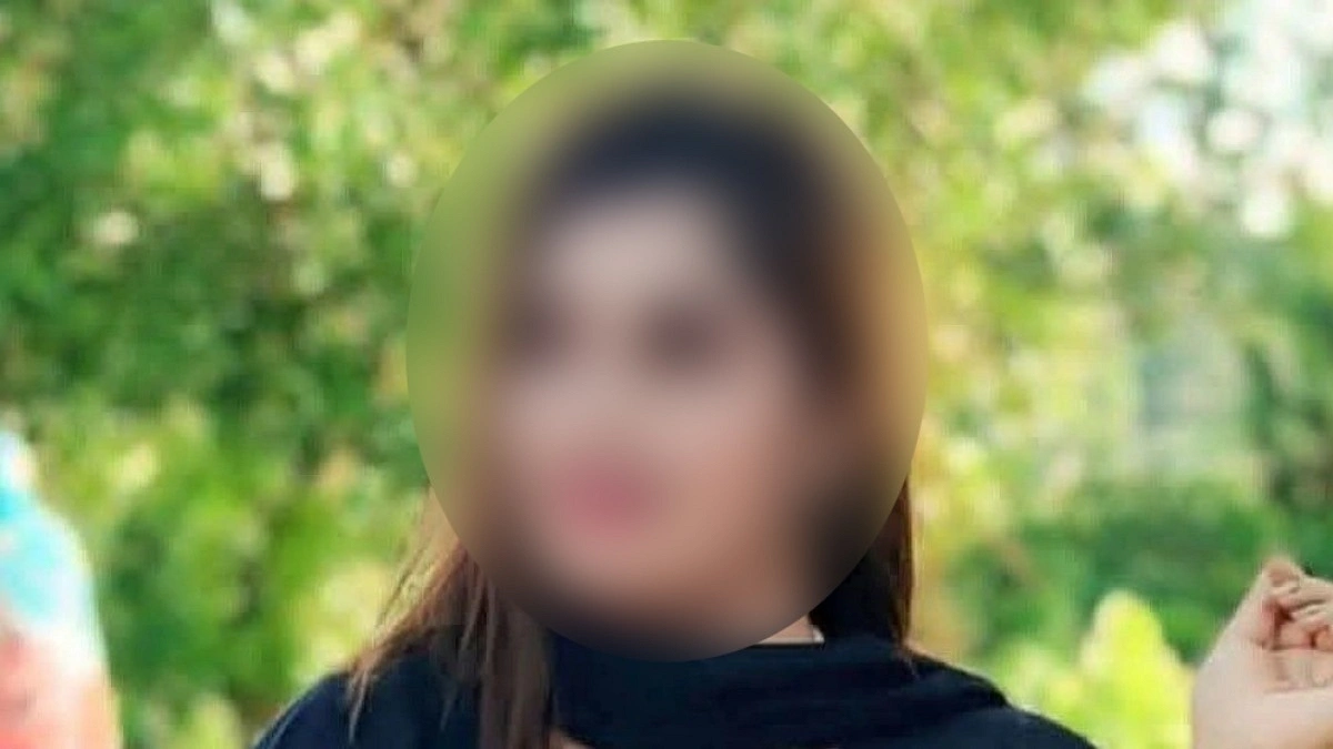 টিকটক করার অভিযোগে নারীর মরদেহ দাফনে বাধা