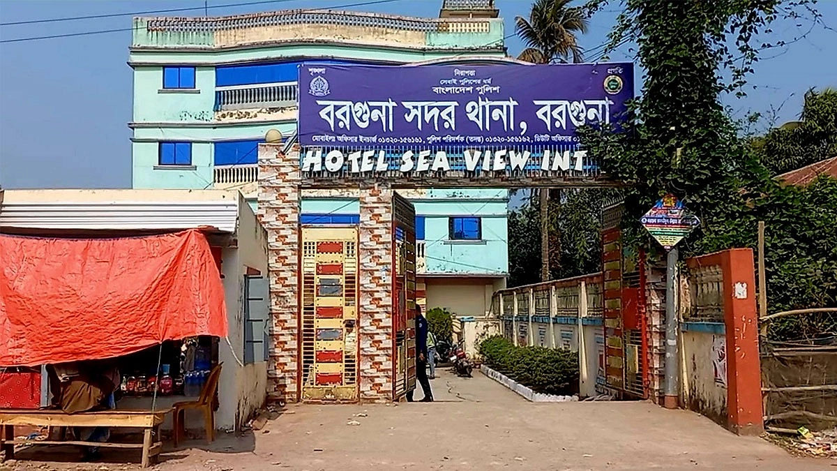 আসামি গ্রেপ্তারে গিয়ে হামলায় আহত ৬ ডিবি সদস্য