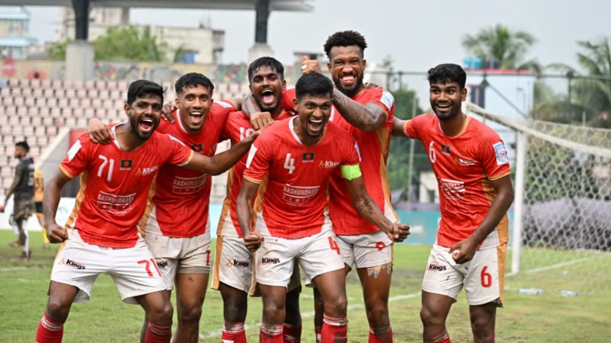 ব্রাদার্সকে উড়িয়ে ফাইনালে কিংস