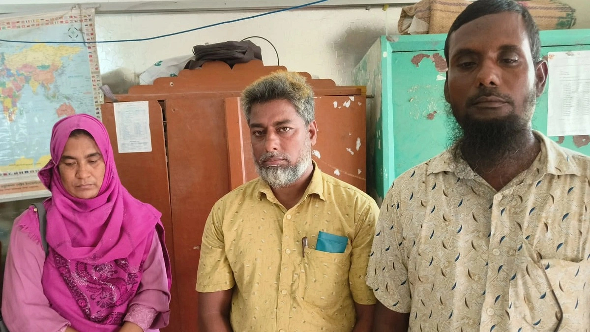 পরীক্ষার্থীর উত্তরপত্র লিখে দিচ্ছিলেন ৩ মাদরাসা শিক্ষক, হাতেনাতে ধরা
