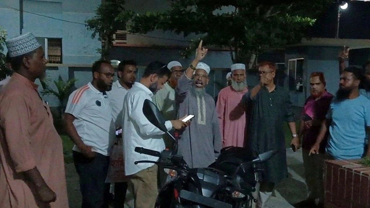 জামায়াত নেতার ওপর হামলায় এমপির থানা ঘেরাও-আল্টিমেটাম