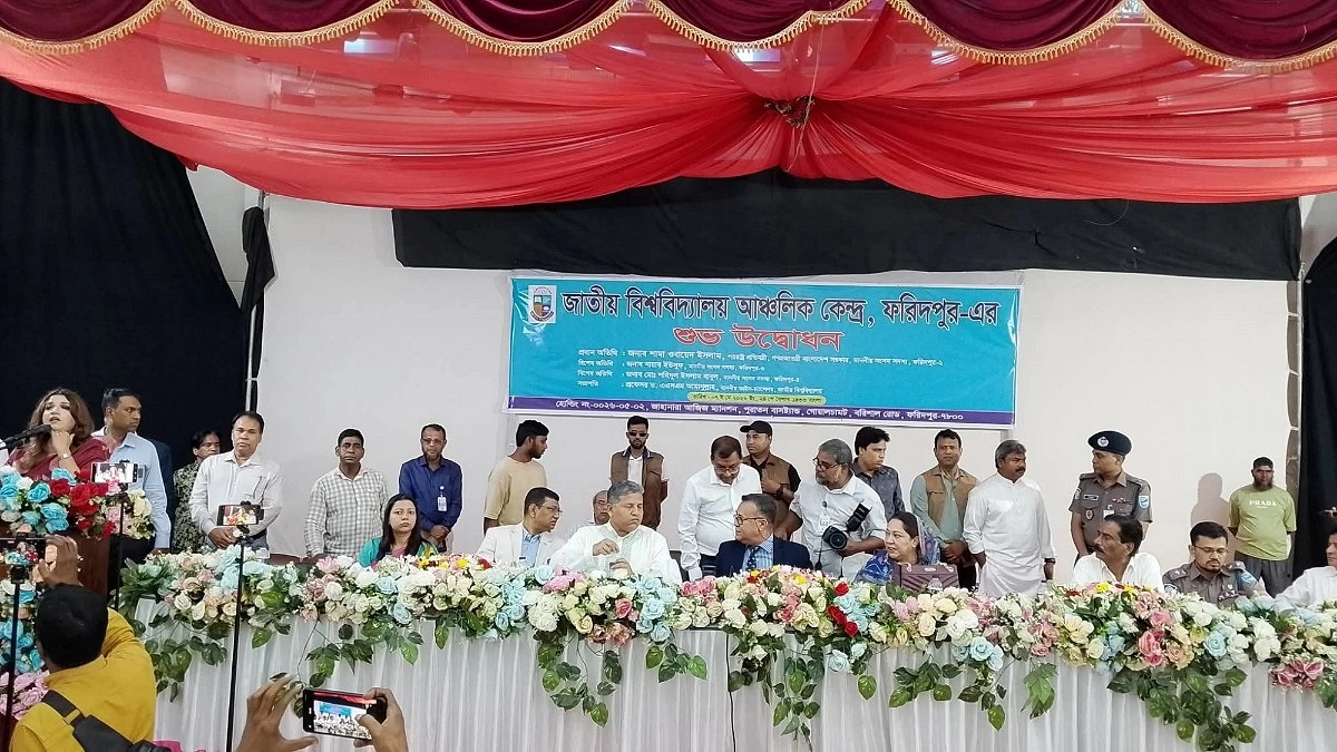 স্নাতক পর্যন্ত মেয়েদের বেতন লাগবে না
