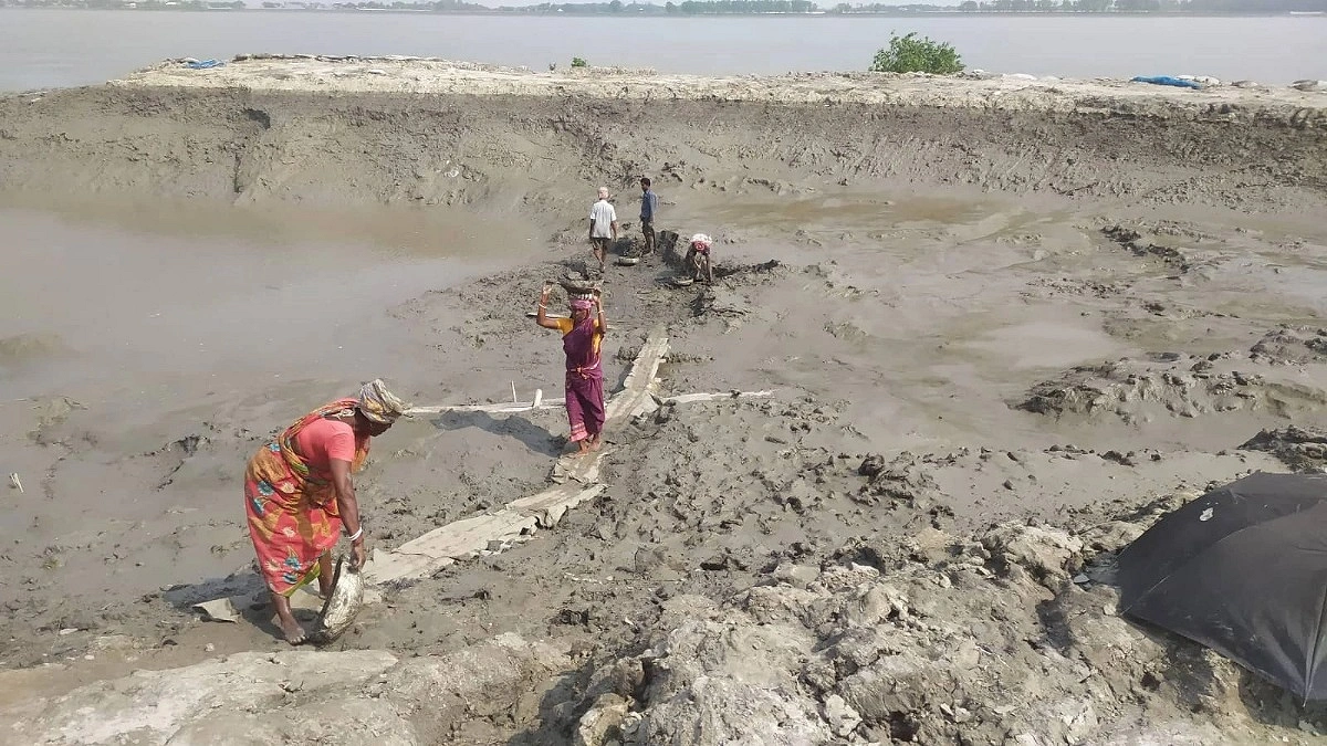 দেড়শ বছর ধরে শ্রমিকের মর্যাদা ও অধিকারের লড়াই