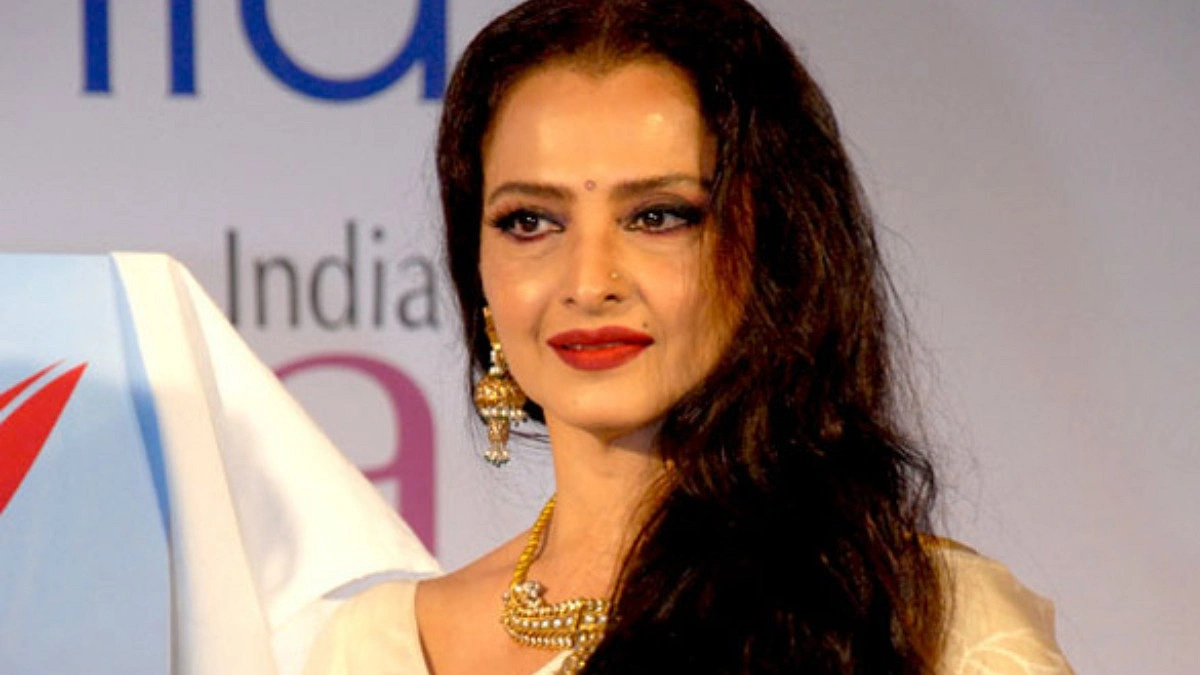 এক মন্তব্যেই জিতেন্দ্রর সঙ্গে সম্পর্ক ভেঙে দেন রেখা