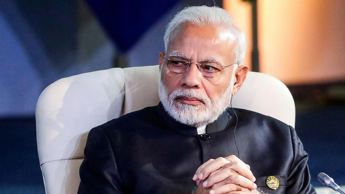 আগামী এক বছর বিদেশ সফর নিষেধ মন্ত্রীদের