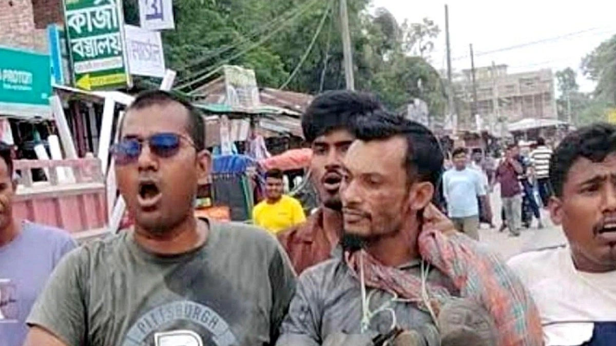 ইয়াবা কারবারিকে গণধোলাই