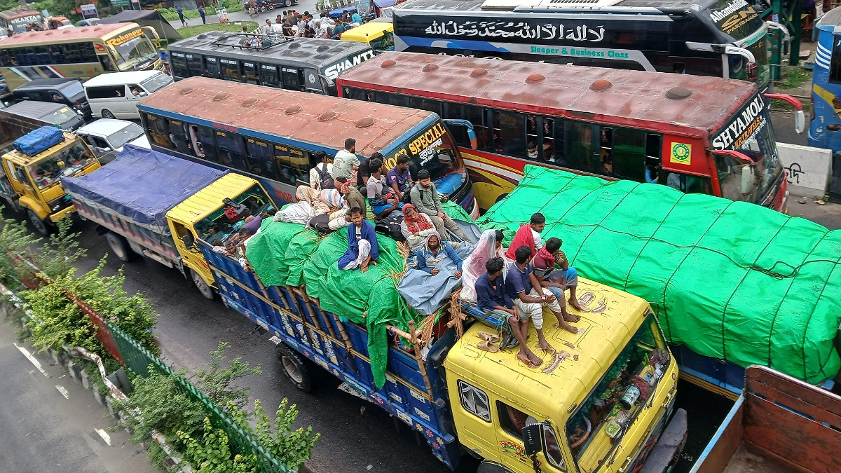 সেতু আর কতদূর, প্রশ্ন যানজটে আটকে পড়া যাত্রীর