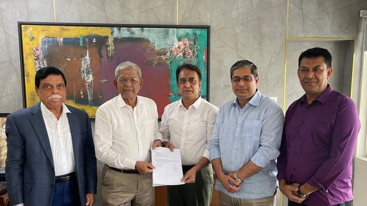 বগুড়া সিটি করপোরেশনের প্রথম প্রশাসক স্বাধীন