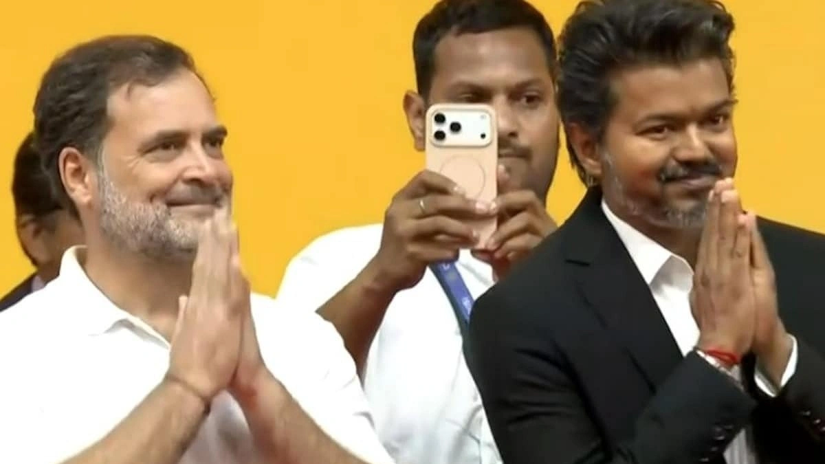 বিজয়ের শপথ অনুষ্ঠানে ছিলেন রাহুল গান্ধী