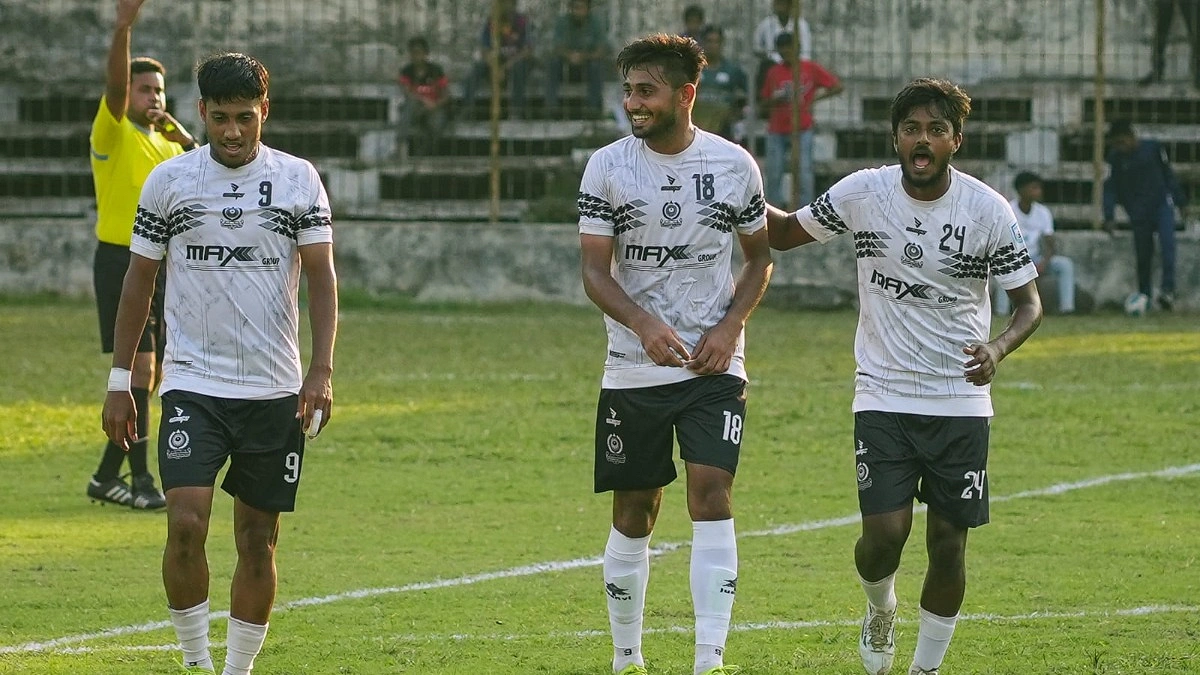 জয়ে ফিরে পাঁচে মোহামেডান