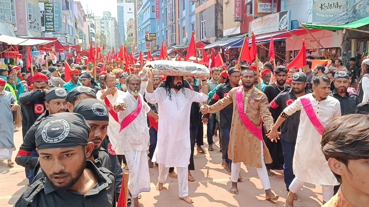 শাহজালালের ৭০৭তম ওরস শুরু, মাজারে ভক্তদের ঢল