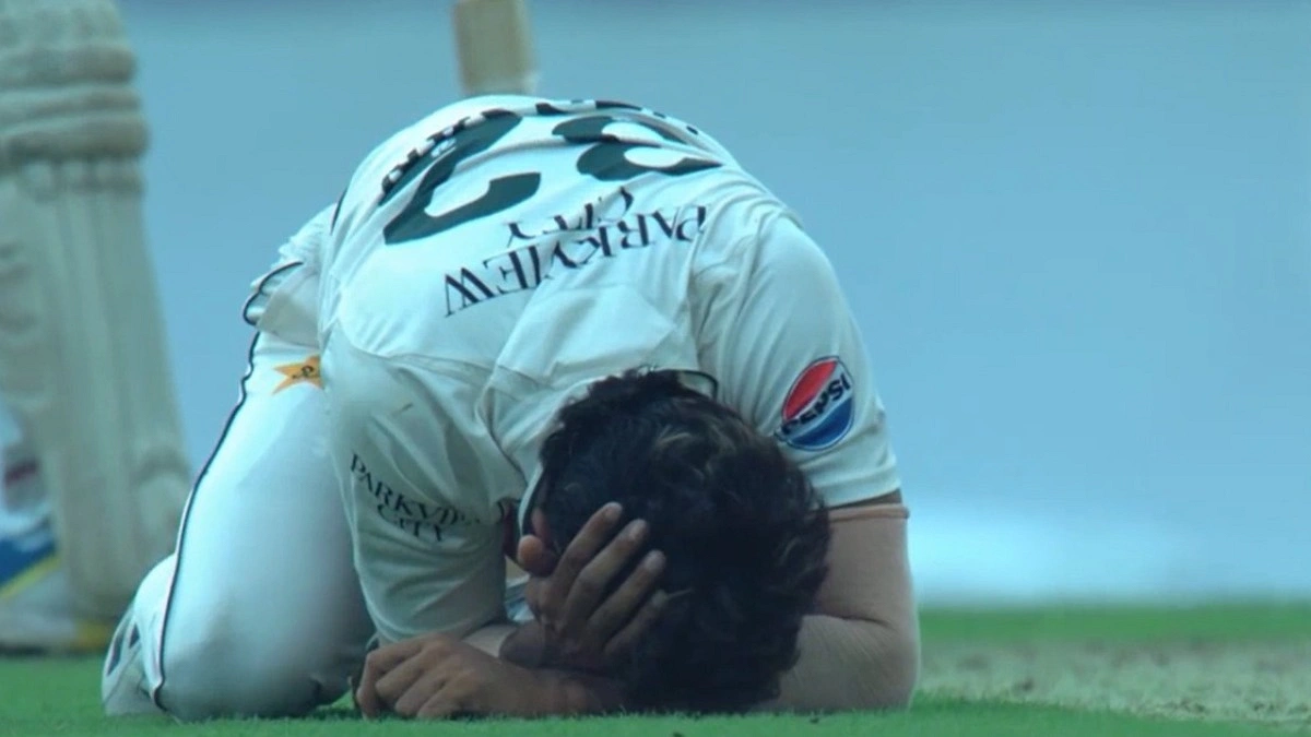 লাফ দিয়ে পড়ে গিয়ে হাসপাতালে হাসান আলি