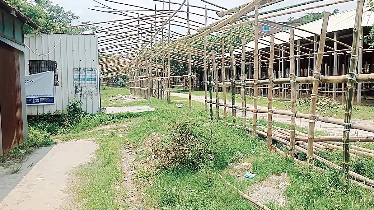 ইজারার আগেই পশুর হাটের প্রস্তুতি, জনদুর্ভোগের আশঙ্কা