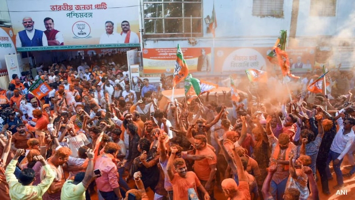 পশ্চিমবঙ্গে বিজেপির জয়, ১৫ বছর শাসনের অবসান মমতার
