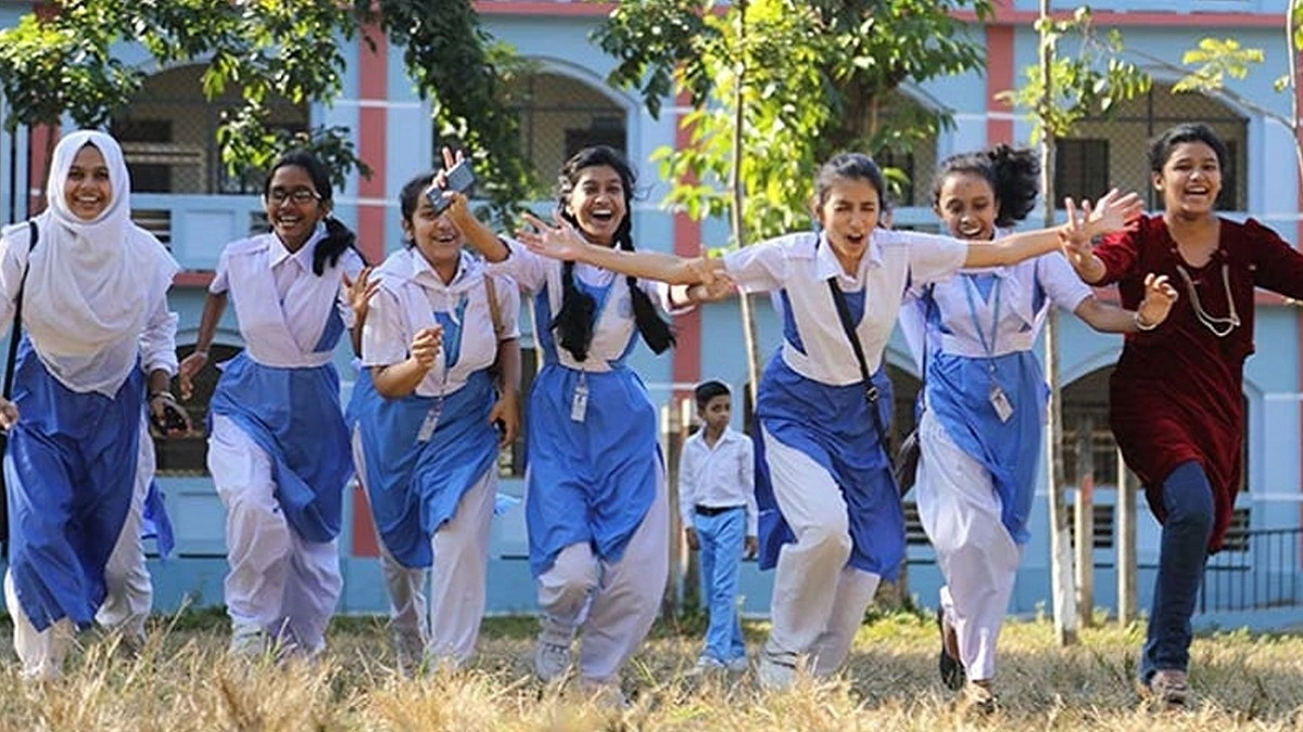 স্কুলে ১৬, মাদরাসায় ছুটি ২১ দিন
