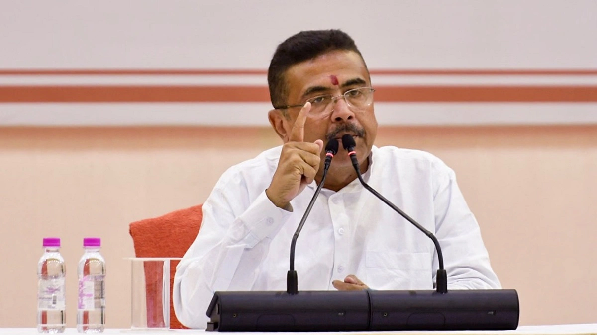 ঈদের ছুটি কাটছাঁট, বিজেপি সরকারের সিদ্ধান্তে বিতর্ক