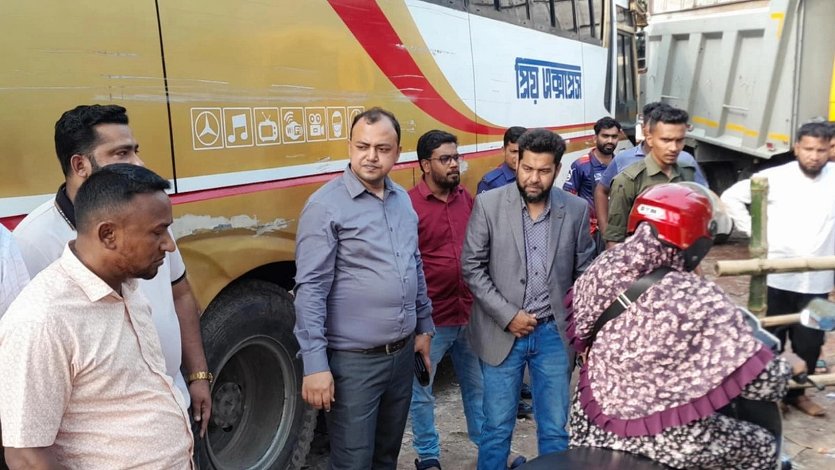 বকশীগঞ্জে অবৈধভাবে জ্বালানি সংগ্রহ, যুবককে জরিমানা