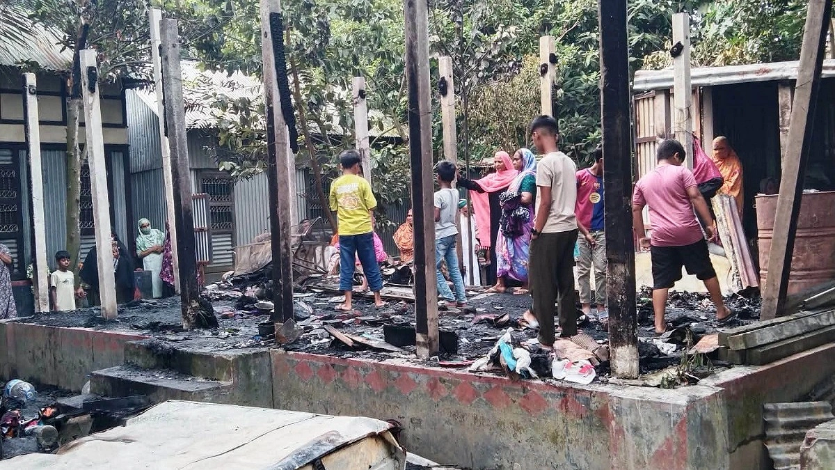 জানালা ভেঙে ২ মেয়ে ও নাতি বেরিয়ে গেলেও পুড়ে অঙ্গার দম্পত্তি
