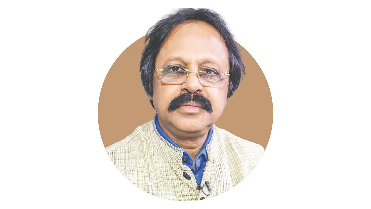 ‘ঢাকার পেট থেকে’ বাংলাদেশকে বের করতে হবে