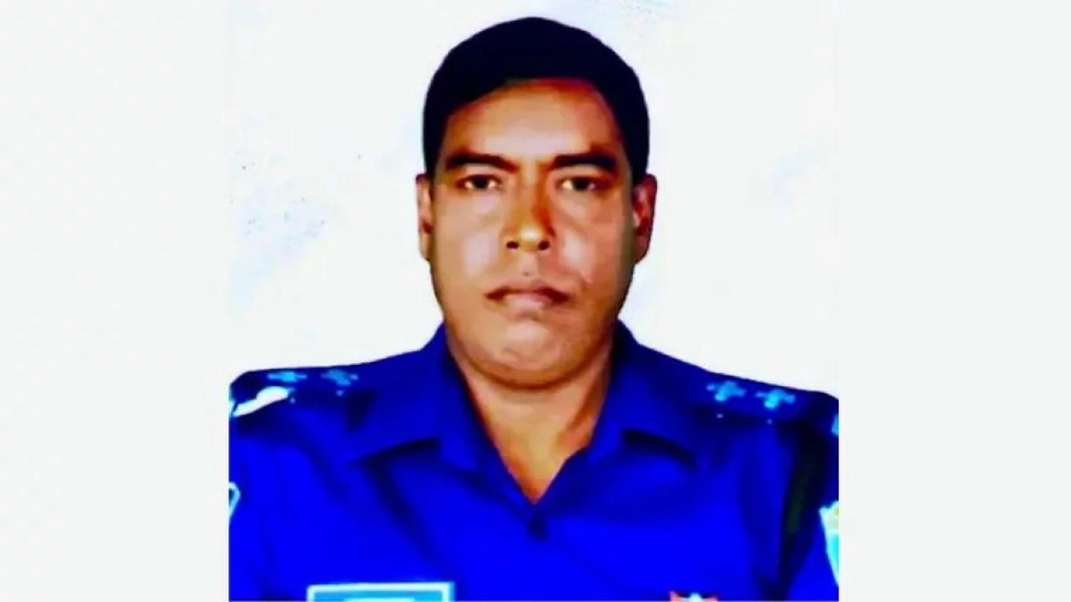৩০০ টাকার স্ট্যাম্পে চুরির মাল কিনলেন পুলিশ কর্মকর্তা