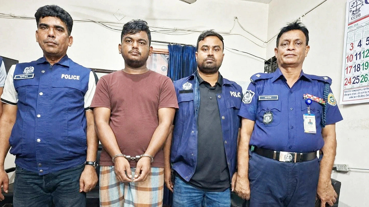 বরগুনায় বাসা থেকে ইয়াবা উদ্ধার, ছাত্রদল নেতা আটক