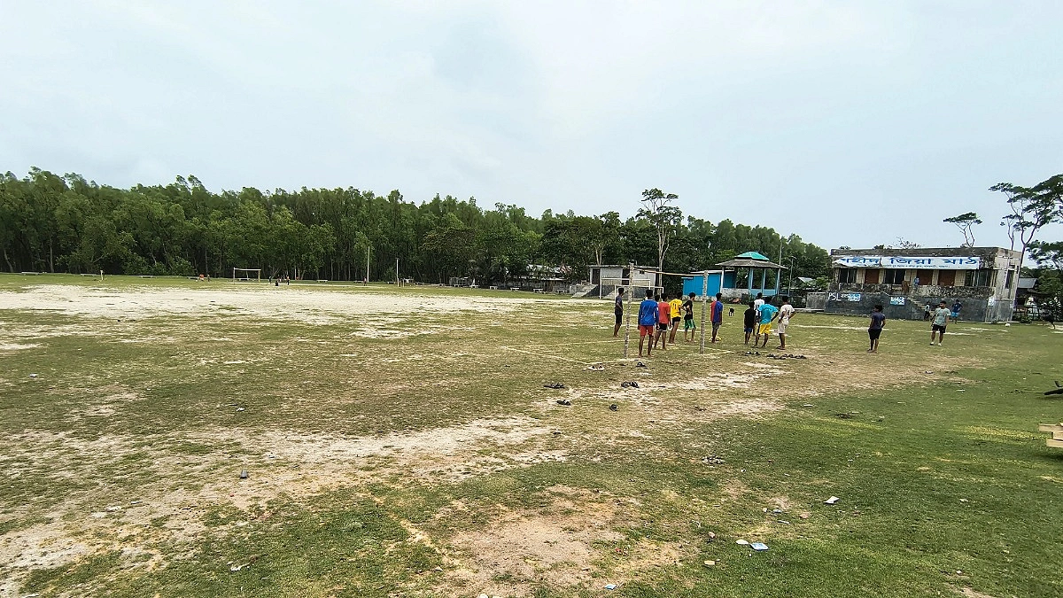 বারবার নাম পরিবর্তন, লাগেনি উন্নয়নের ছোঁয়াও