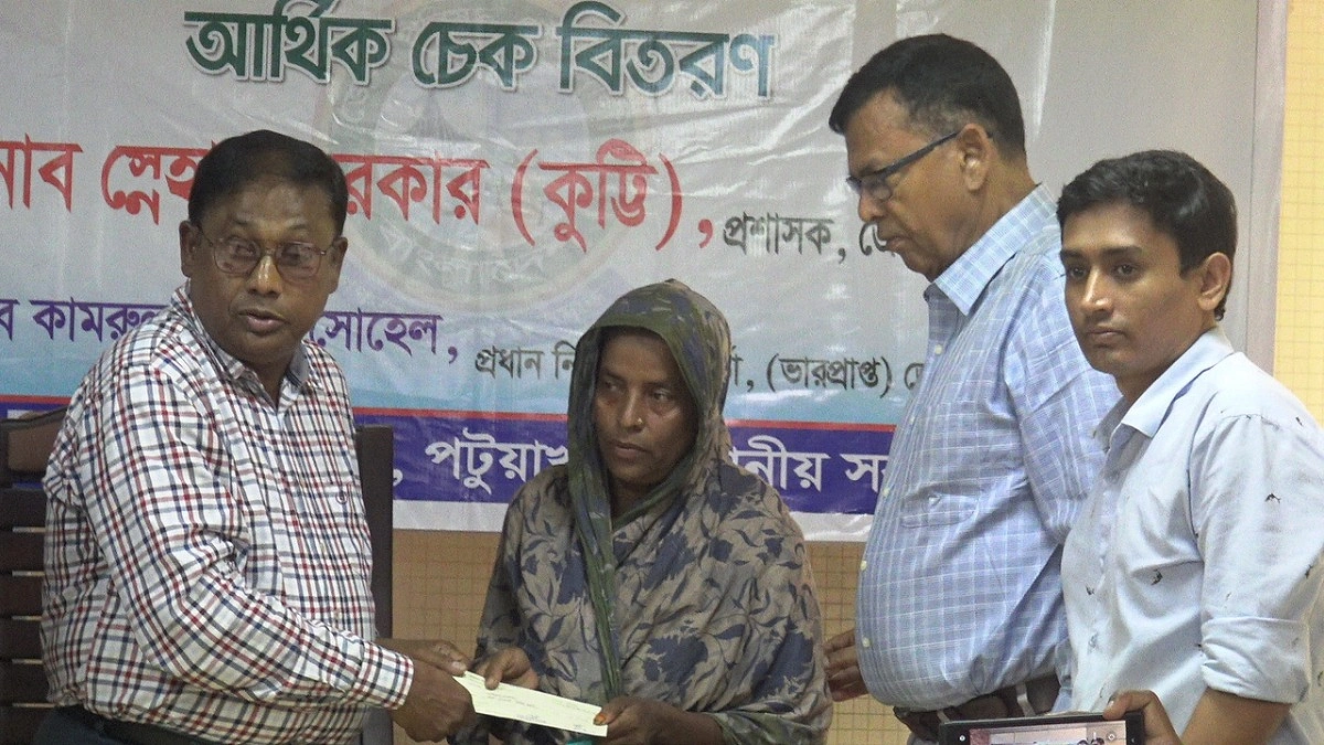 ‘কোরবানিতে এবার বাচ্চাদের মু‌খে হা‌সি ফোটা‌তে পার‌ব’