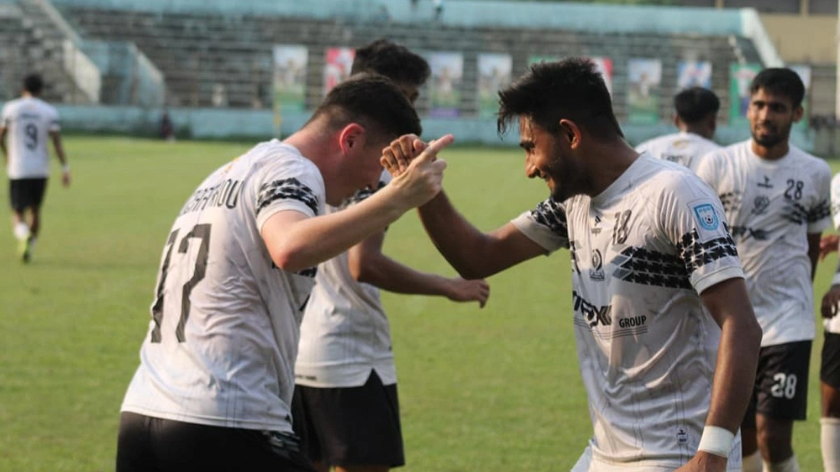 সৌরভের ঝলকে ফাইনালে মোহামেডান