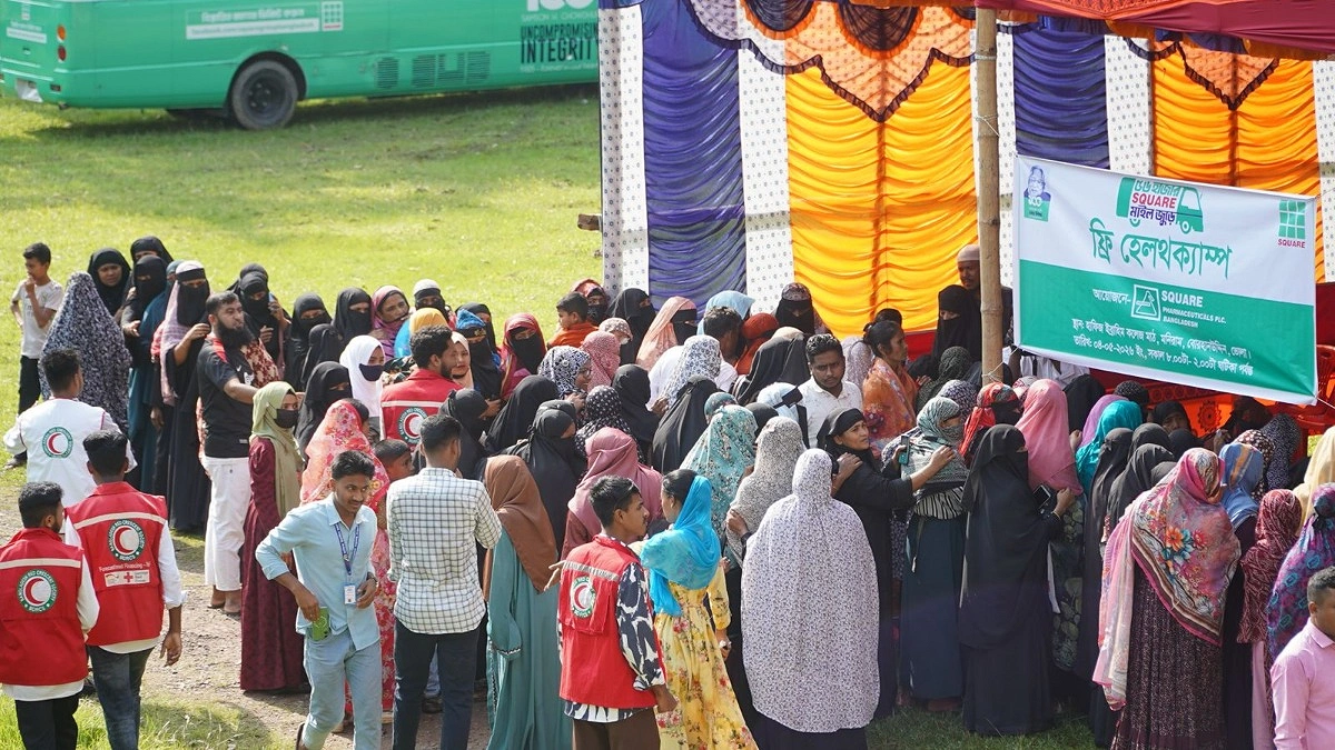 ভোলায় স্কয়ারের স্বাস্থ্য ক্যাম্পে দ্বিতীয় দিনে সেবা নিল প্রায় ২৬০০ মানুষ